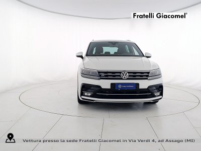 Auto Volkswagen Tiguan 2.0 tdi advanced r-line exterior pack 150cv dsg usata in vendita presso concessionaria Fratelli Giacomel a 25.400 &euro; - foto numero 2