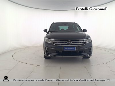 Auto Volkswagen Tiguan 1.4 tsi eh r-line dsg usata in vendita presso concessionaria Fratelli Giacomel a 31.900 &euro; - foto numero 2