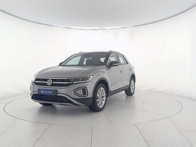 Auto Volkswagen T-Roc 1.0 tsi style 115cv aziendale in vendita presso concessionaria Fratelli Giacomel a 22.490 &euro; - foto numero 1