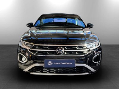 Auto Volkswagen T-Roc cabriolet 1.5 tsi style dsg km 0 in vendita presso concessionaria Fratelli Giacomel a 35.400 &euro; - foto numero 2