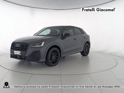 Auto Audi Q2 35 1.5 tfsi identity black s-tronic usata in vendita presso concessionaria Fratelli Giacomel a 26.500 &euro; - foto numero 1